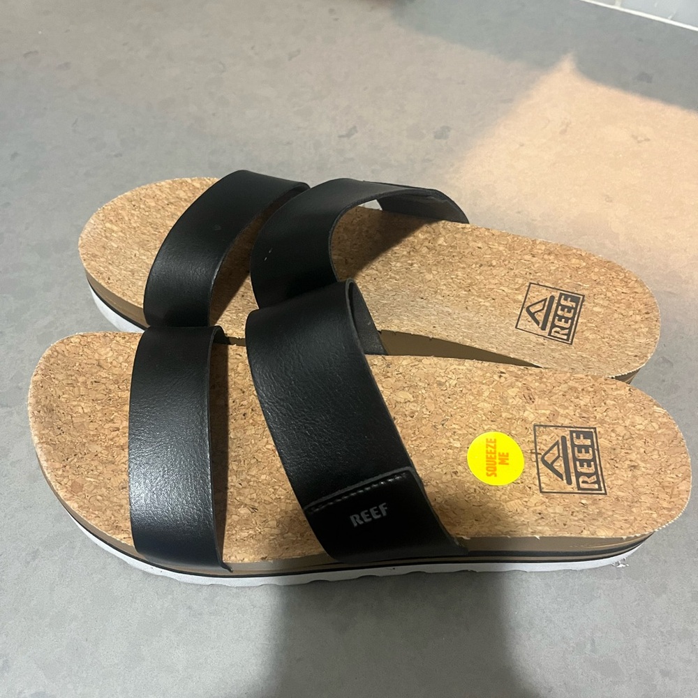 Reef Cushion Vista Hi Black and Tan Platform Sandals